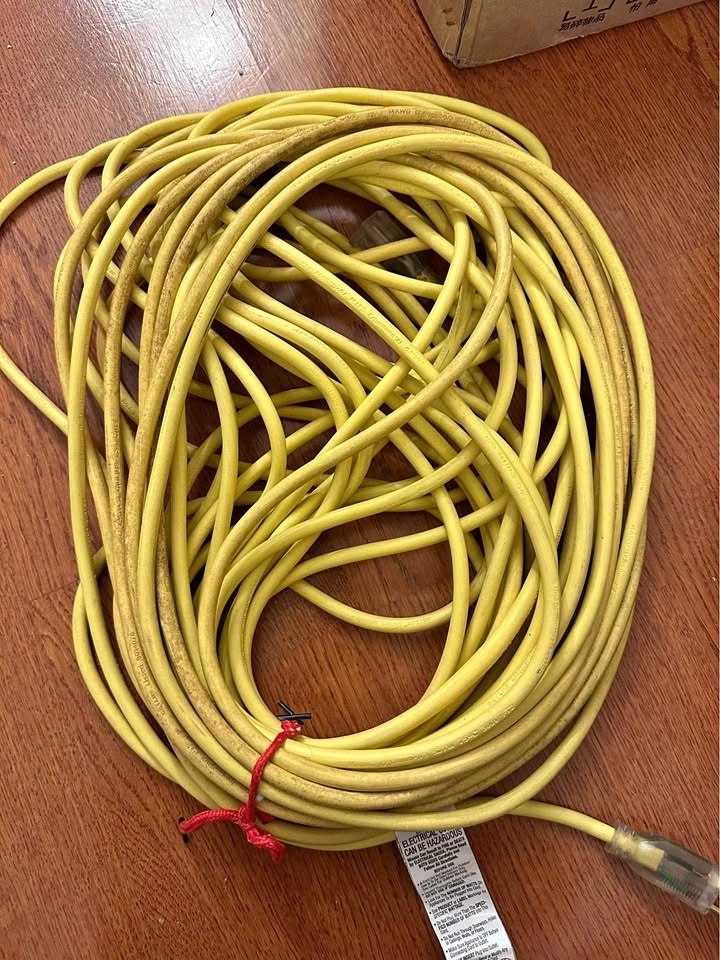 ~75ft Extension Cord 300V