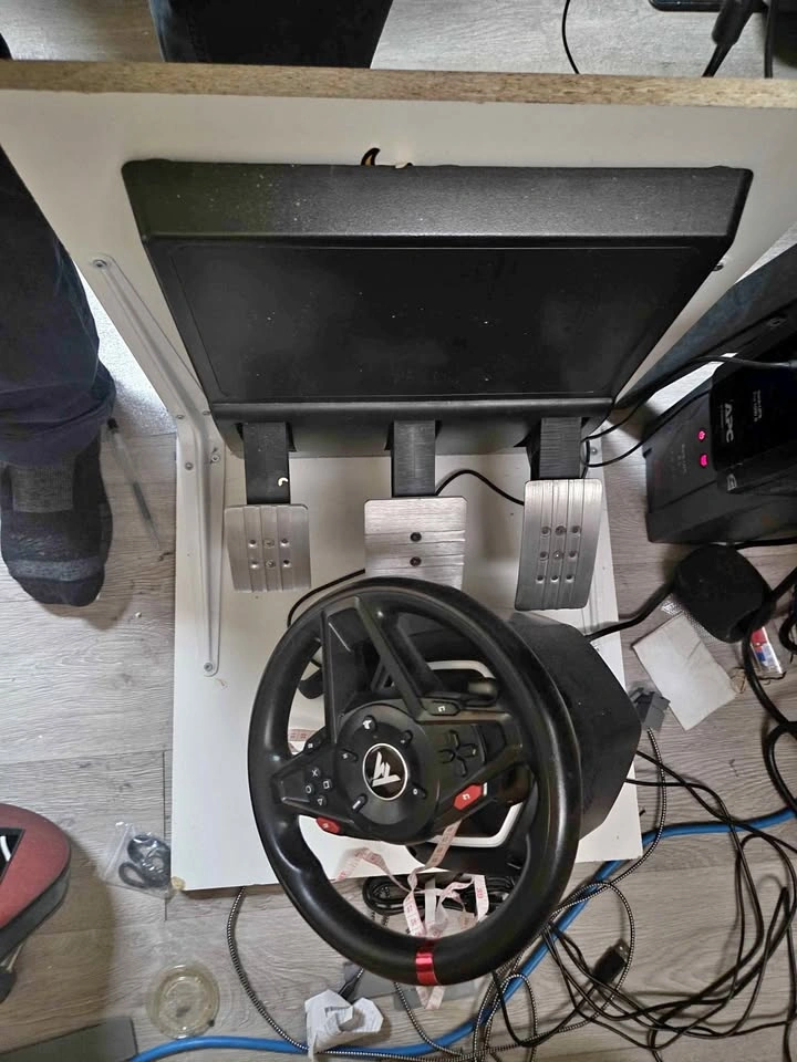 Thrustmaster Budget Racing Setup