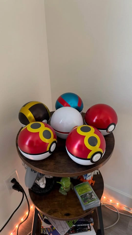 Pokémon balls - photo 3