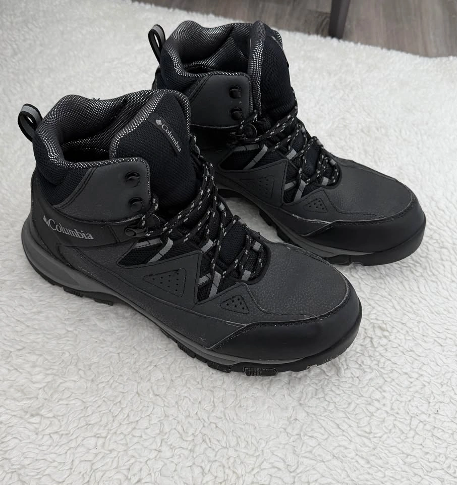 Boots waterproof size 11.5 - photo 2