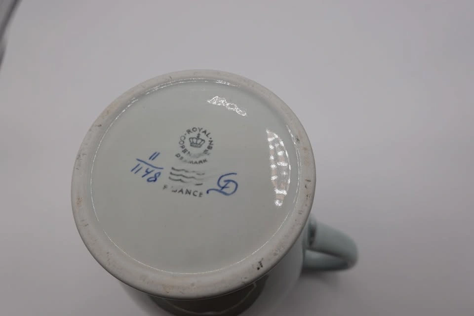 Royal Copenhagen China Trio - Teapot, Pitcher, Vase - photo 4
