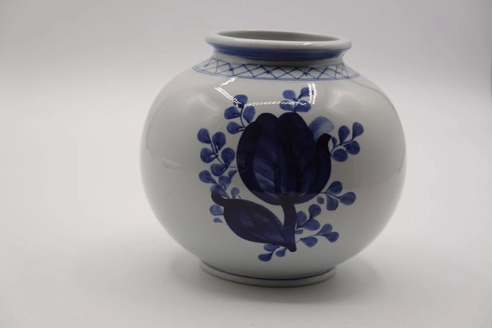 Royal Copenhagen China Trio - Teapot, Pitcher, Vase - photo 5