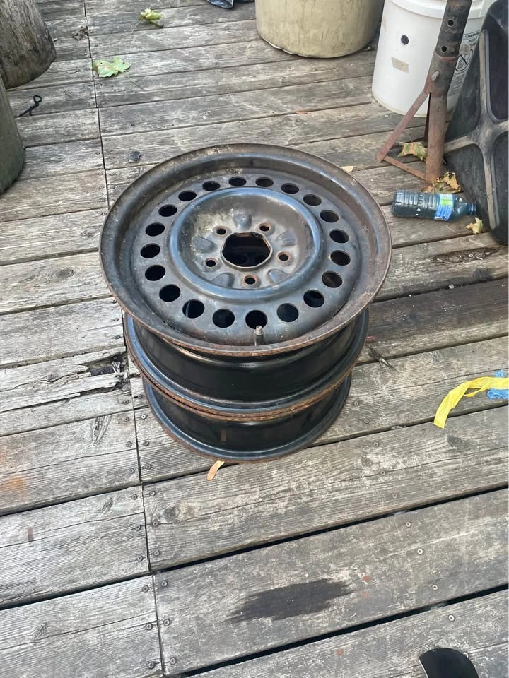 15” Steel rims 5x114.3 bolt pattern - photo 3