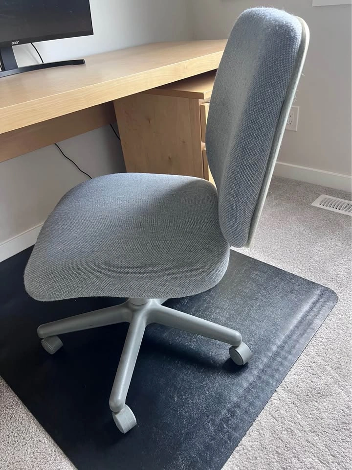 Office Desk and Chair - photo 4