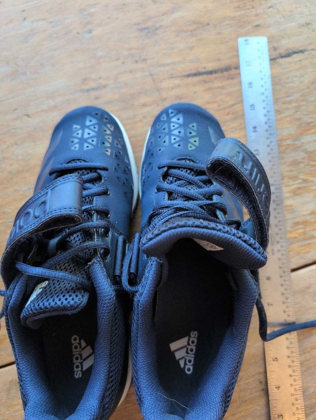 Adidas Mens Gym Shoes Size 9.5
