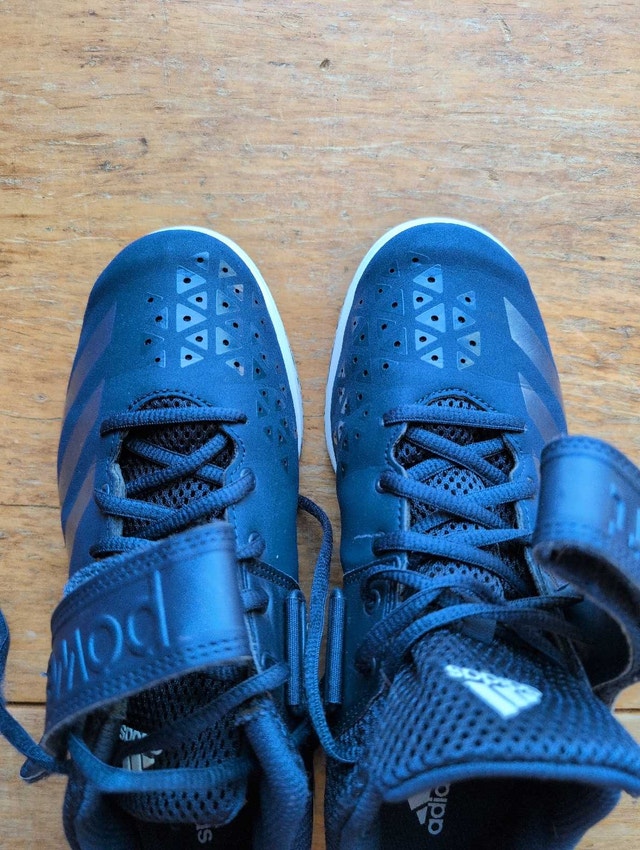 Adidas Mens Gym Shoes Size 9.5 - photo 4