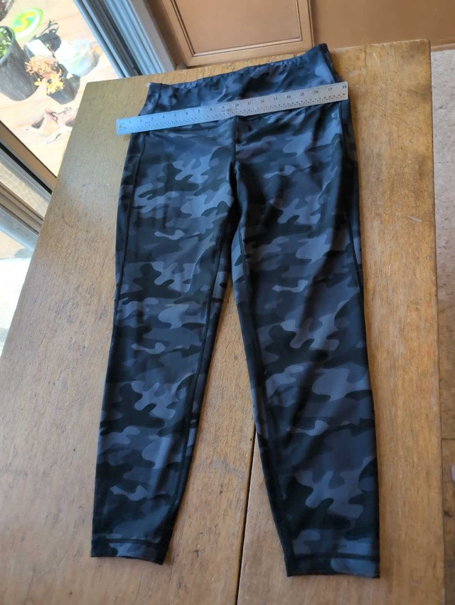 Lole Leggings Woman's Black Camo XL