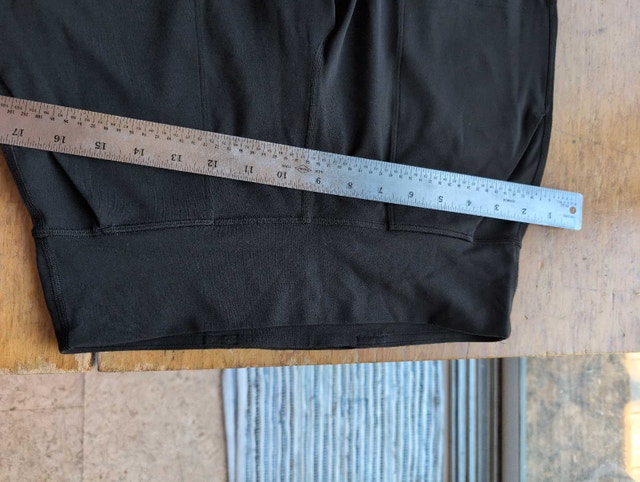 Lululemon Joggers size 8 black - photo 2