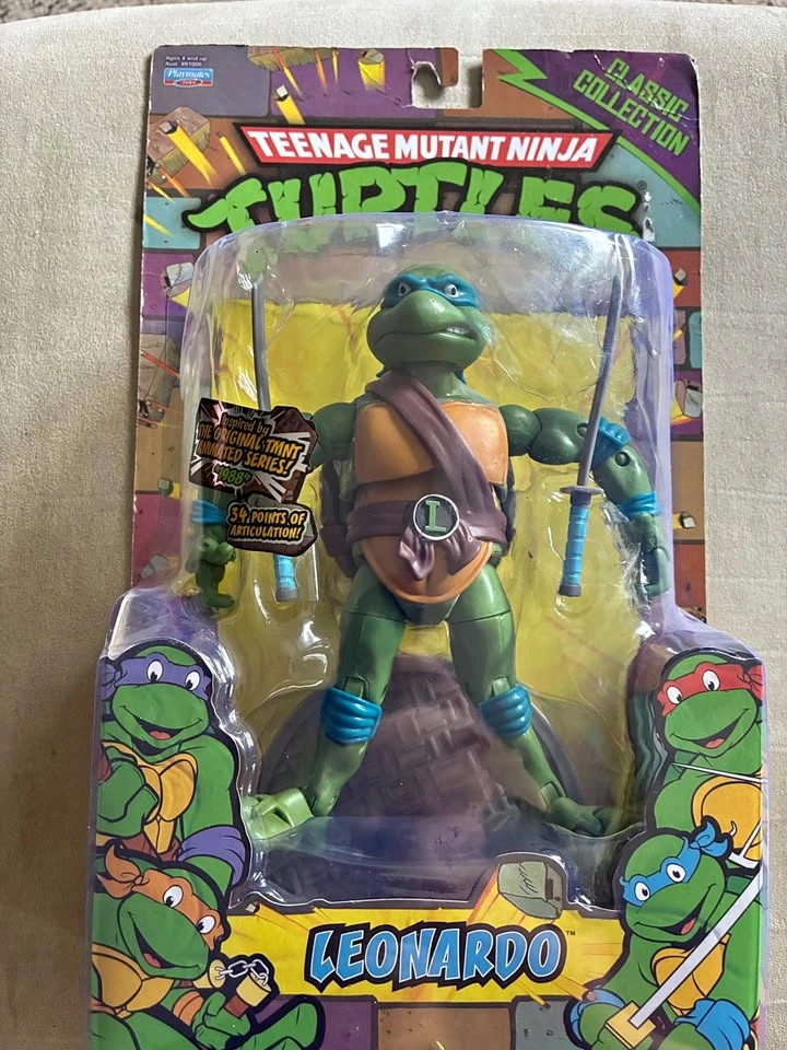 Teenage Mutant Ninja Turtles Classic Collection Leonardo