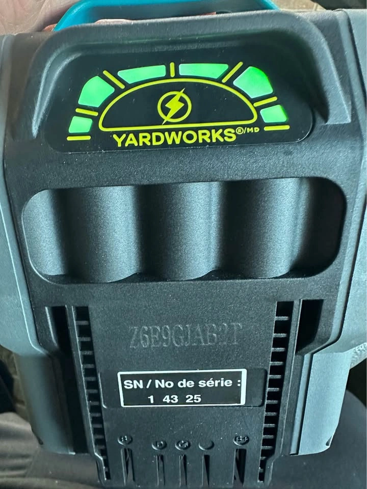 Yard works 48v 4ah battery only - photo 3
