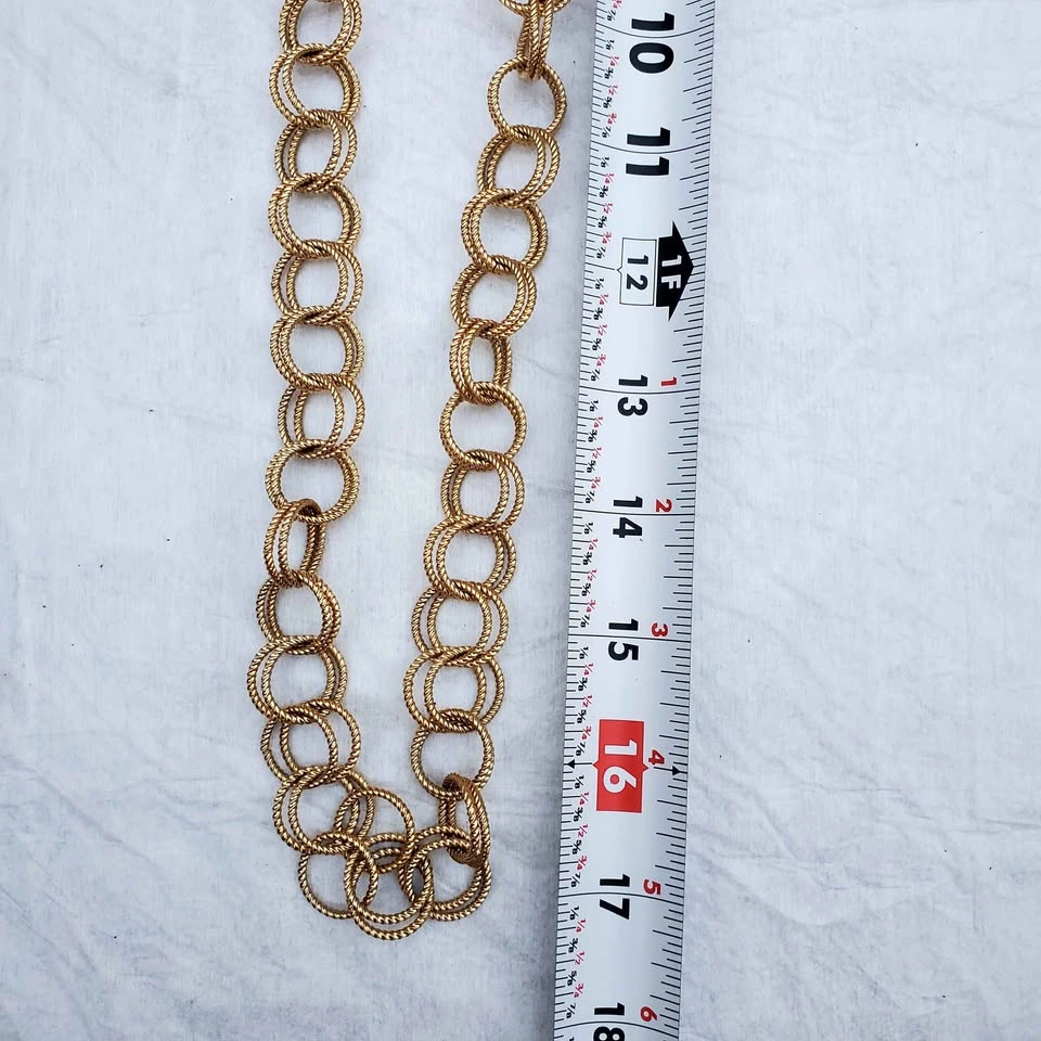 Betsey Johnson Necklace - photo 3