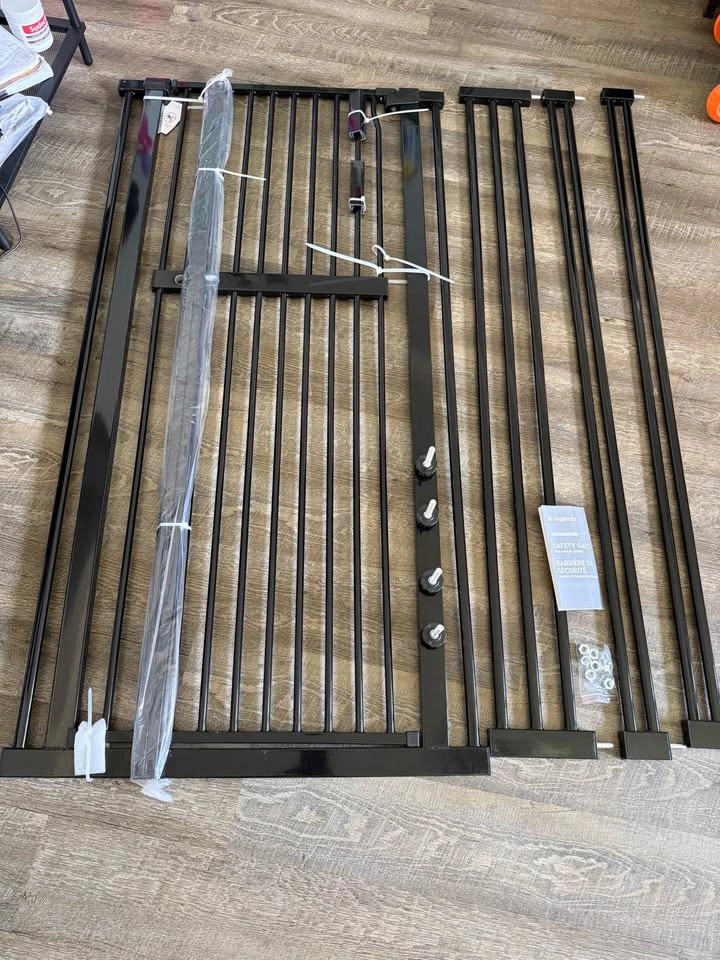 55" Extra Tall Pet Gate - Auto Close, No Drill - photo 2