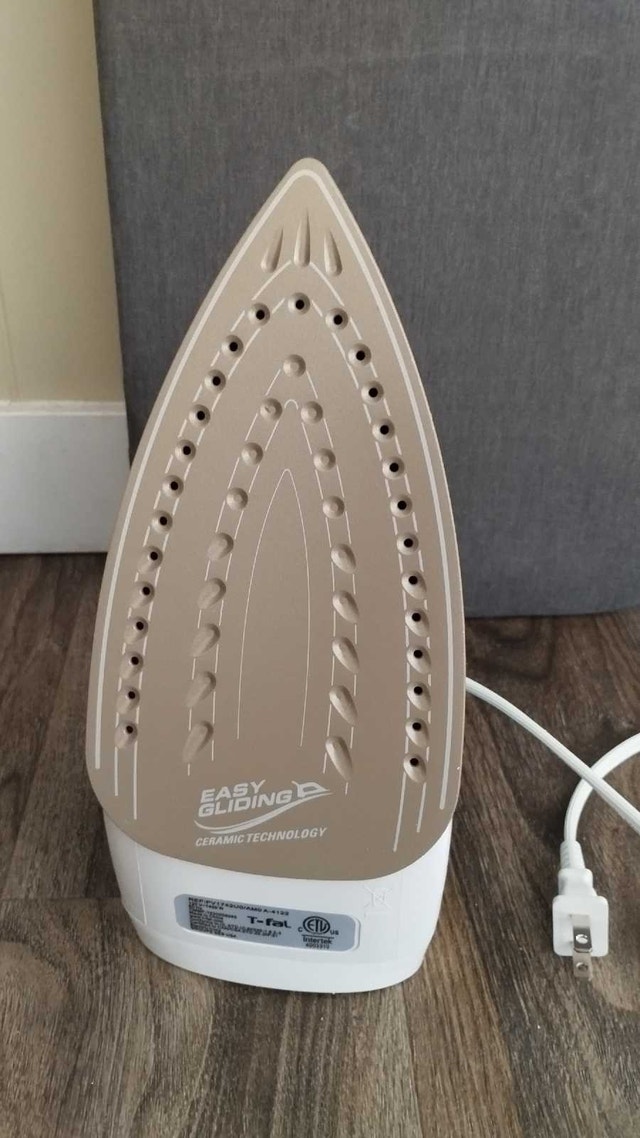 T-Fal Iron and Ironing Board - photo 4