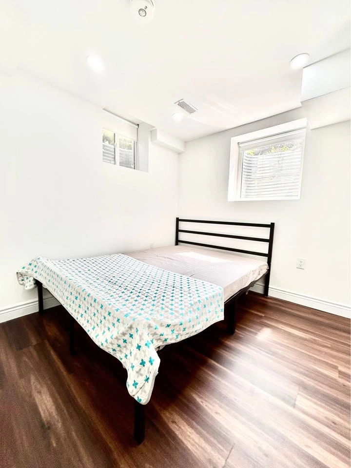 2 Beds 1 Bath Apartment for Rent - photo 2