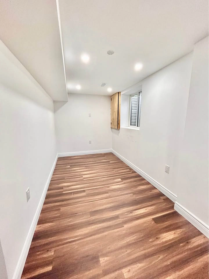 2 Beds 1 Bath Apartment for Rent - photo 4