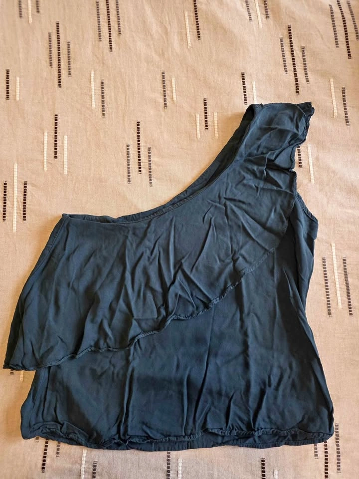 Sprite Dark Green One-Shoulder Top