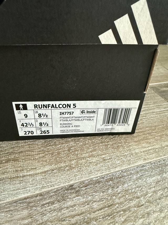 adidas men’s running shoes brand new size 9 triple white - photo 4