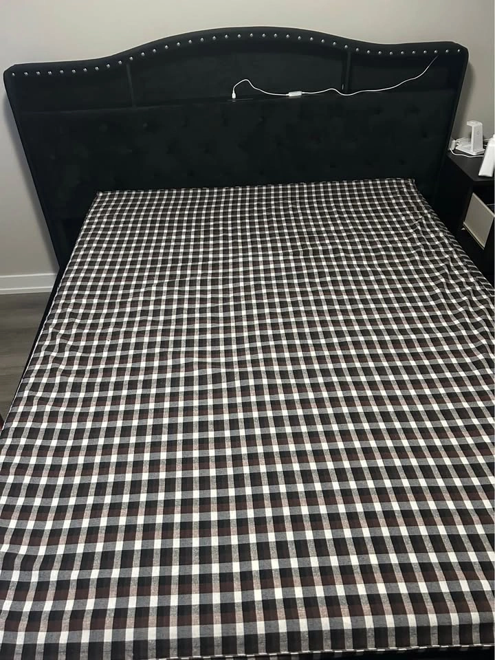 Queen Size 10" Mattress & Zipcover - photo 2