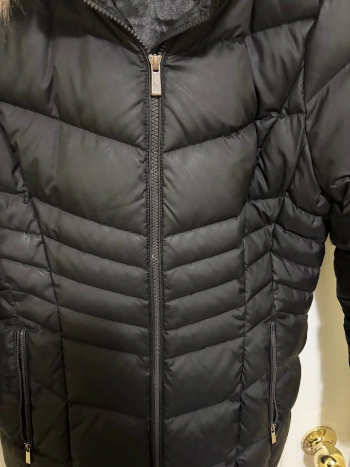 Calvin Klein Black Puffer Jacket Faux Fur Hood Size M - photo 2