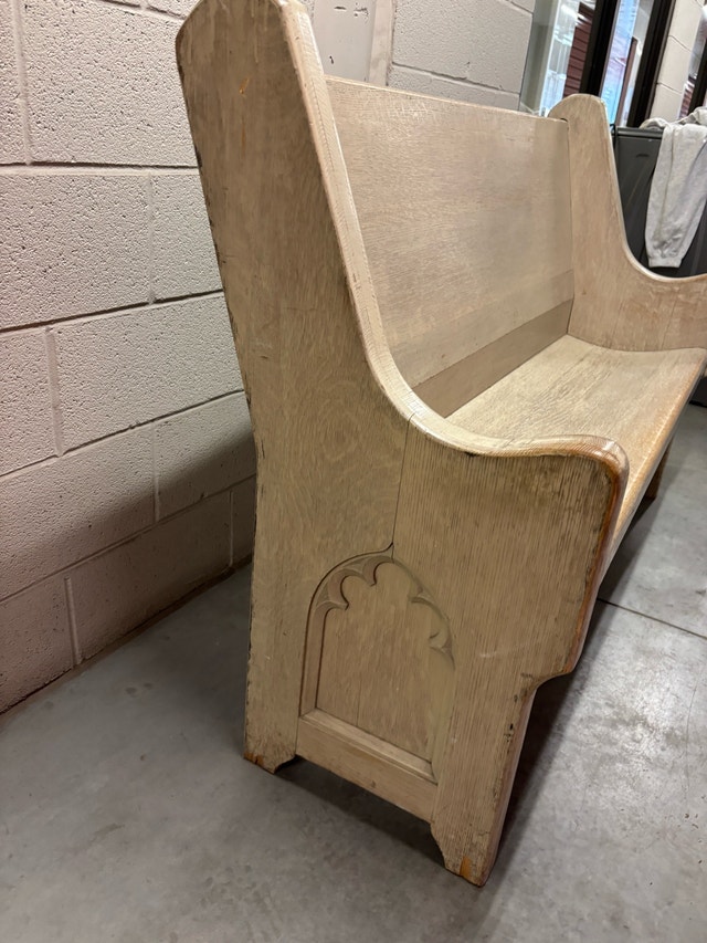 Vintage Gothic Church Pew / Solid Oak Chapel Bench - photo 4