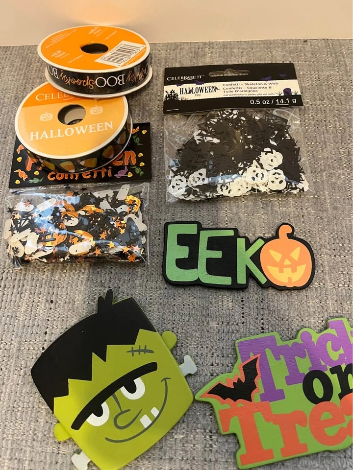 Huge lot of Halloween scrapbooking stickers & embellishments - photo 3