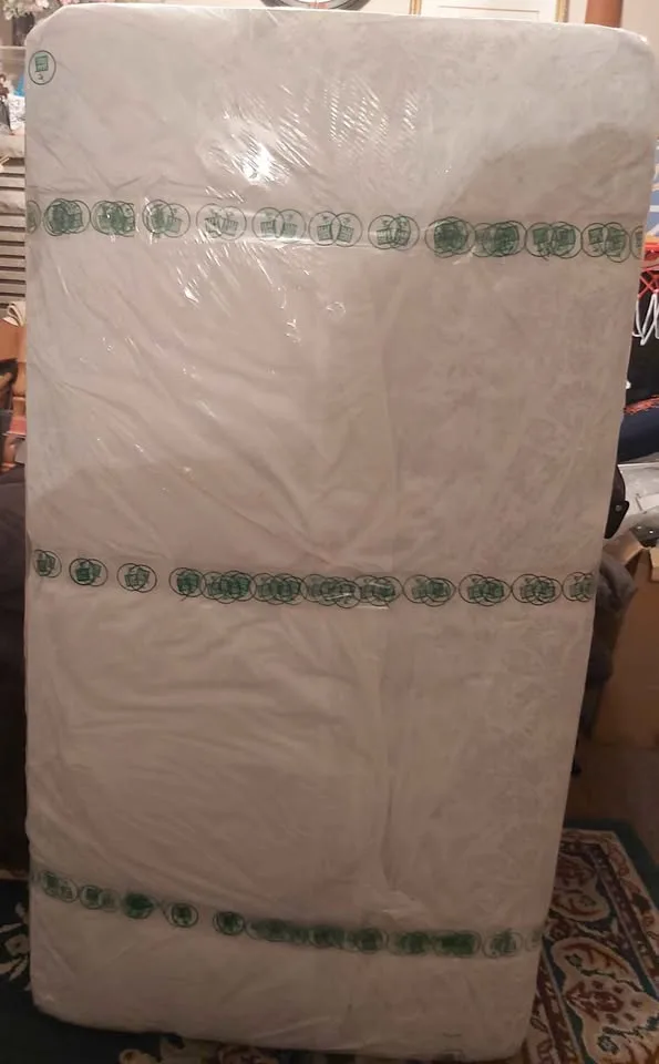 Delta 4-in-1 Sonoma Crib, Rails & Mattress - Great Cond! image indicator(8)