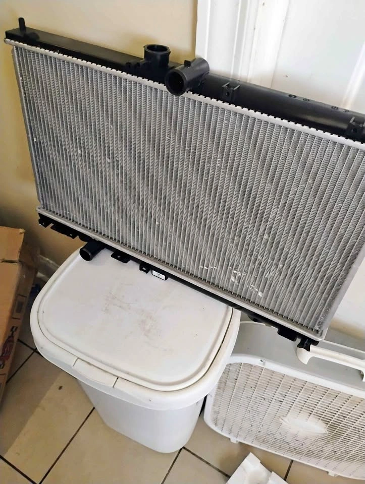 OEM Mitsubishi Lancer 2.0 Radiator