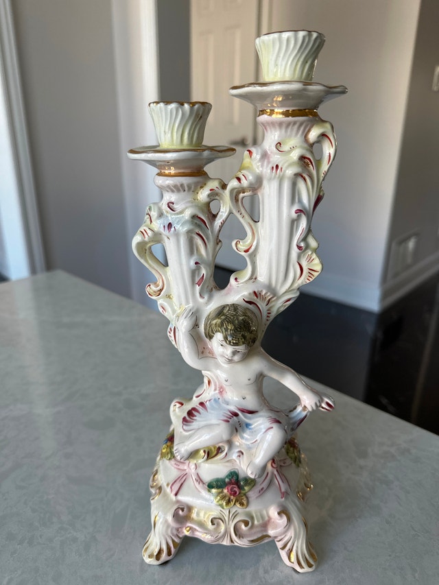 Capodimonte Porcelain Double-Light Candelabra - photo 2