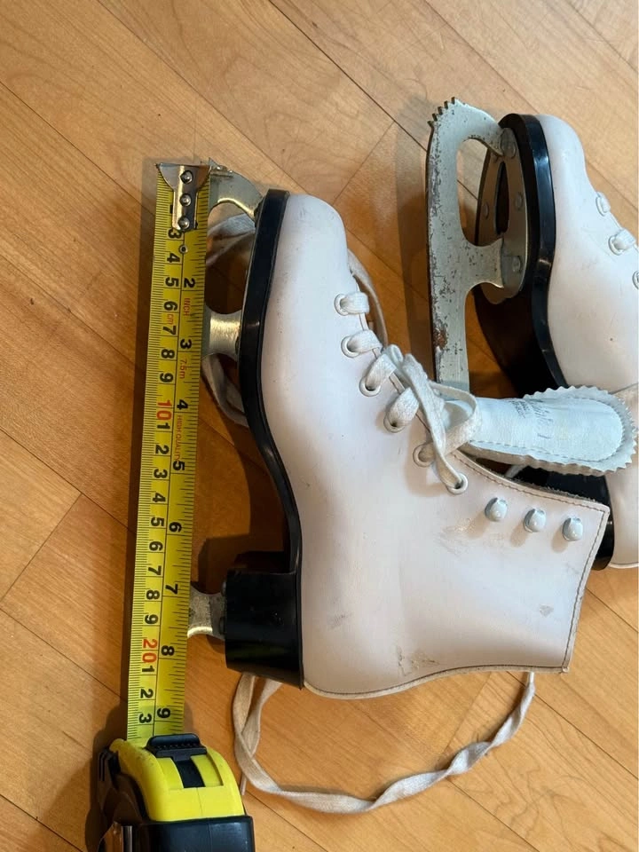 Youth / Junior Size 2 or 2.5 Skates - photo 4