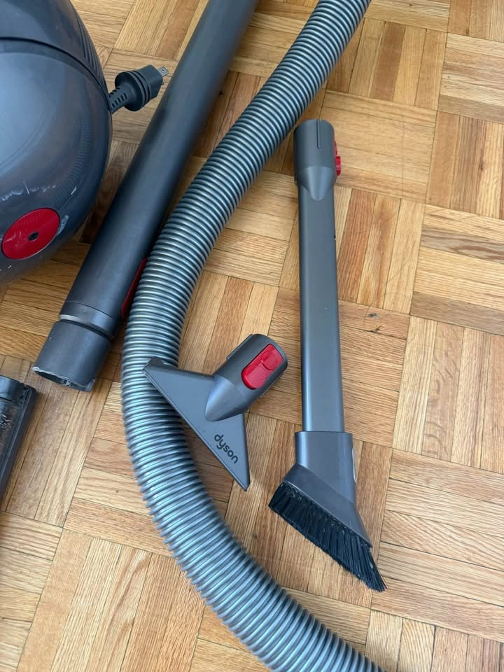 Dyson Big Ball Total Clean Canister Vacuum - photo 5
