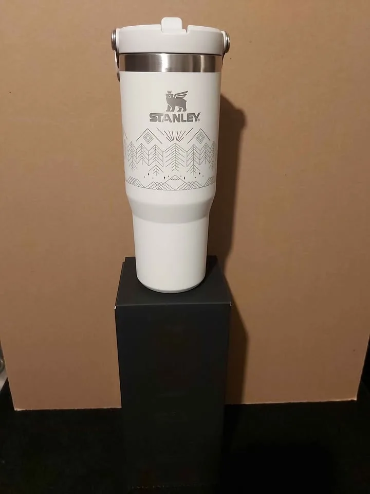 Stanley Iceflow Tumbler Limited Holiday Edition 30oz - New image indicator(2)