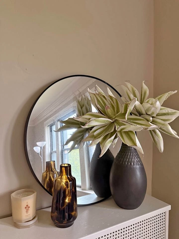 Decorative Bundle - Round Black Wall Mirror + Vases + Candle