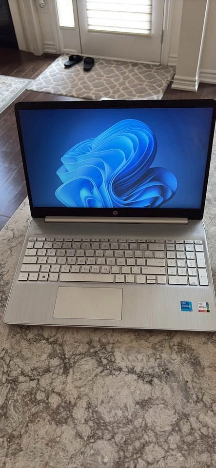 15.6’ HP Laptop - Intel i5, 16GB RAM, 1TB SSD