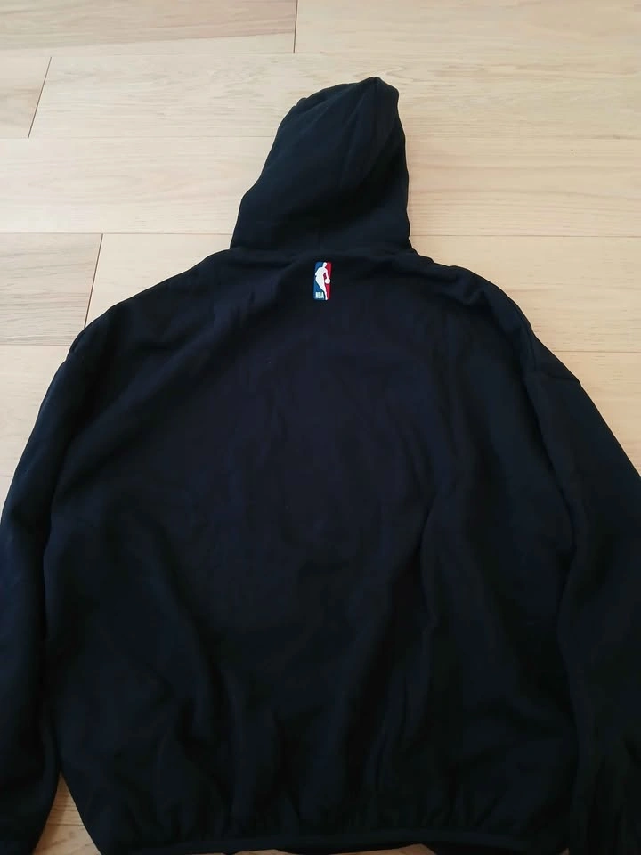 AUTHENTICATED, NBA essentials hoodie. - photo 2