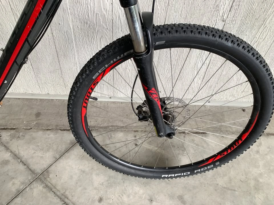 XL MB SPECIALIZED CA$329 OBO - photo 2