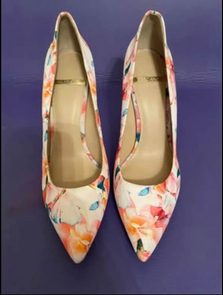 Womens elegant size 40 shoes by Marciano pickup today - photo 5