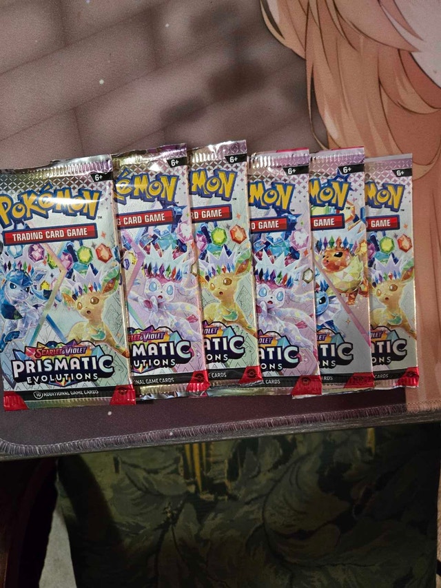 Pokemon Tins & Booster Packs - photo 3