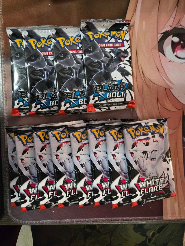 Pokemon Tins & Booster Packs - photo 4