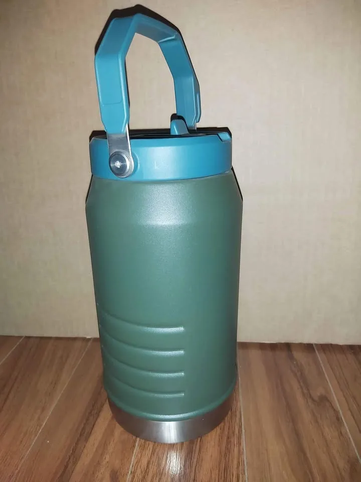 Stanley - (Iceflow Flip Straw) 64oz - Hammertone Green, New image indicator(2)