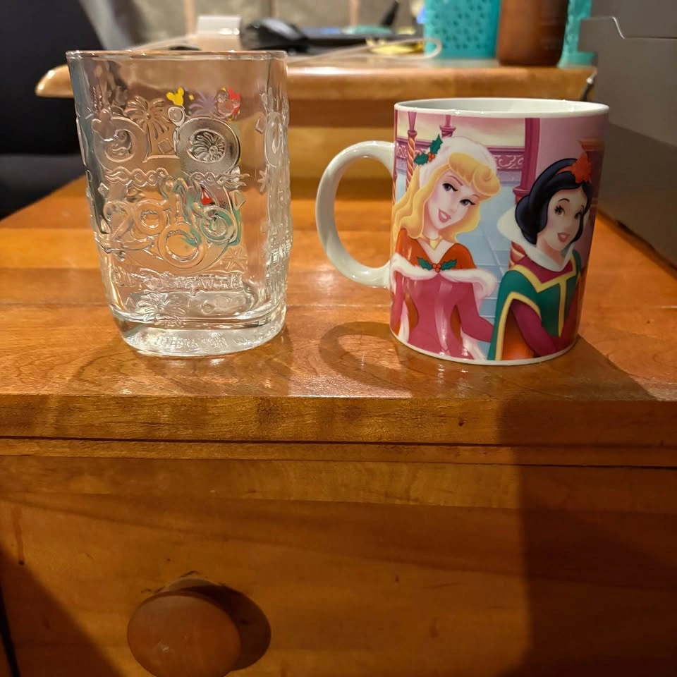 Vintage McDonald's Millennium Glass & Princess Mug - photo 2