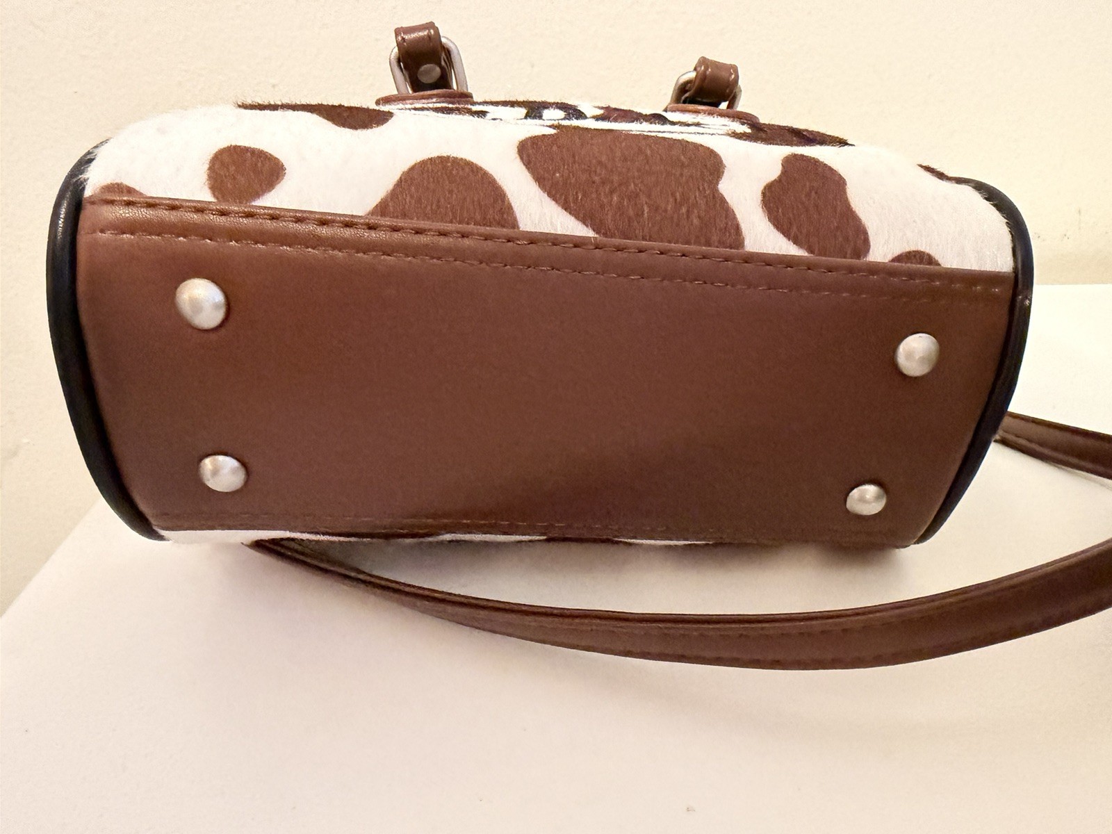 Von Dutch Women's Cow Print Crossbody Bag - photo 2