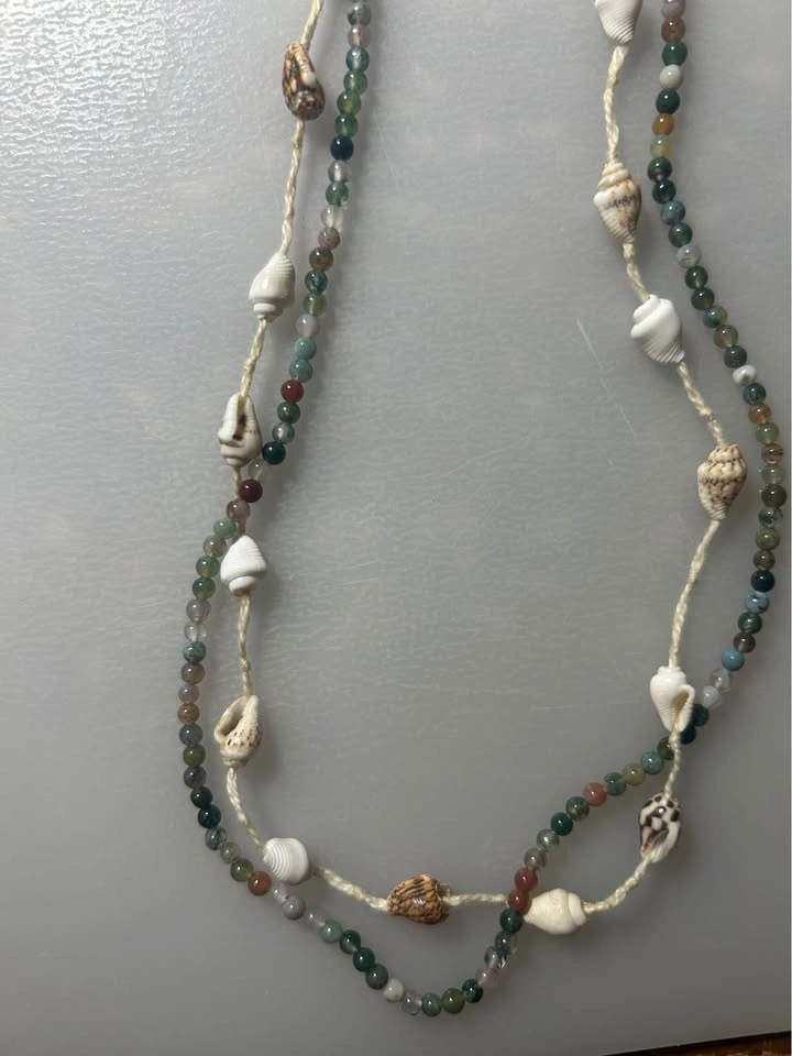 Shell and Beaded Necklace - photo 3