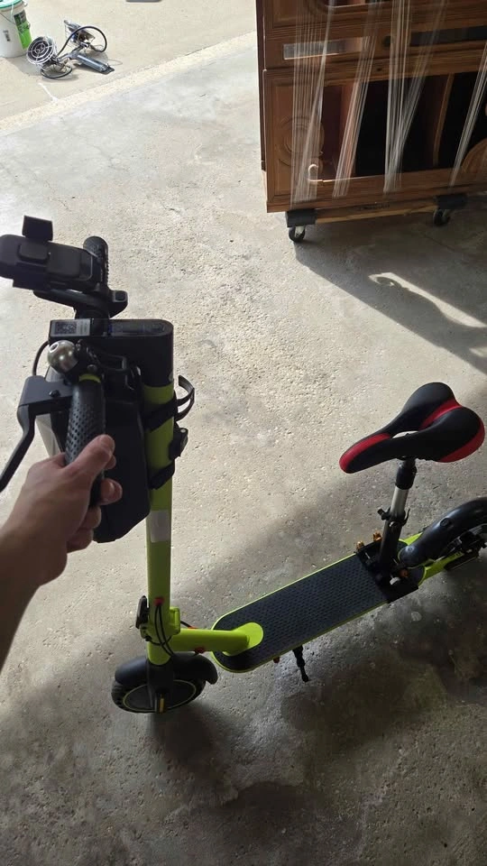 Lime Green Electric Scooter with Seat - photo 3