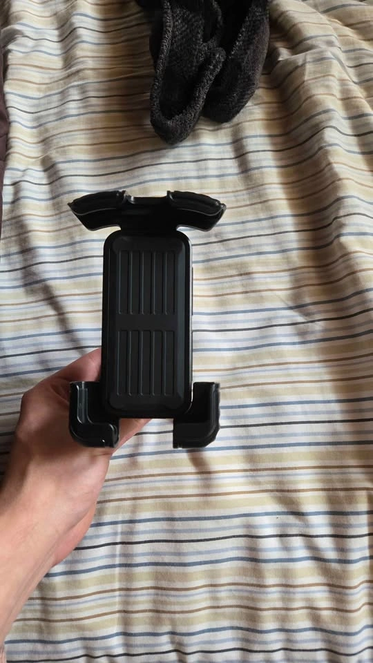 Lectric Phone Holder - photo 2