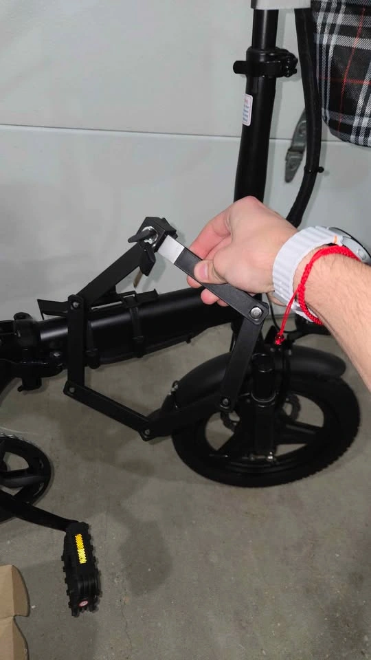 Black Folding Ebike – Fully Loaded - photo 5