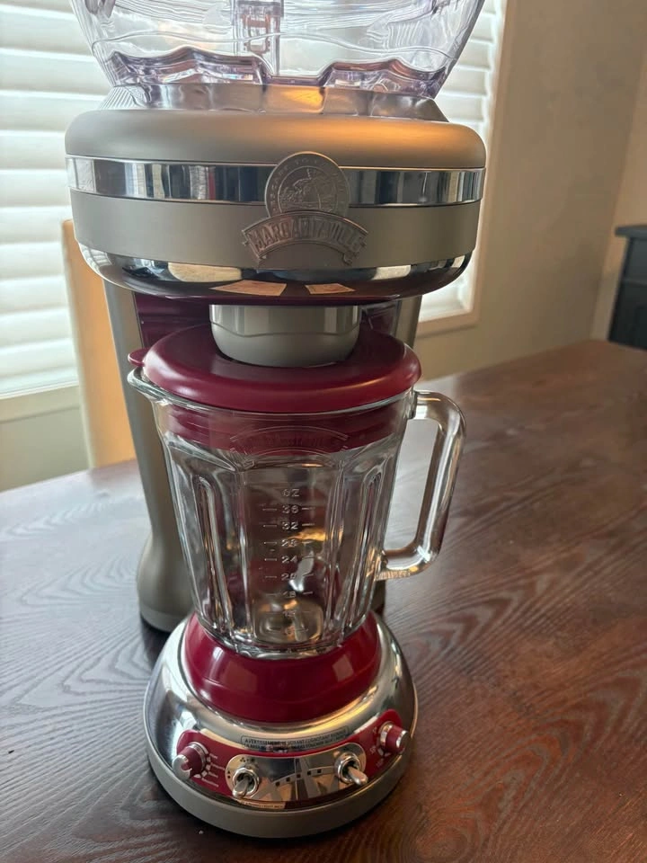 Margaritaville Fiji Premium Frozen Concoction Maker - photo 2