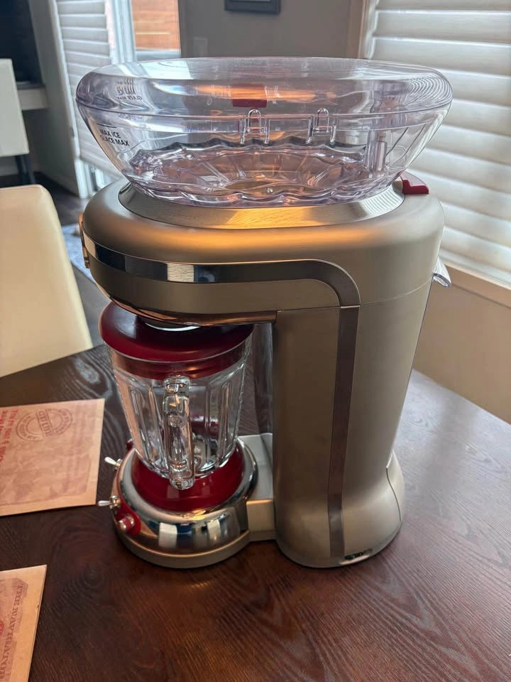 Margaritaville Fiji Premium Frozen Concoction Maker - photo 4