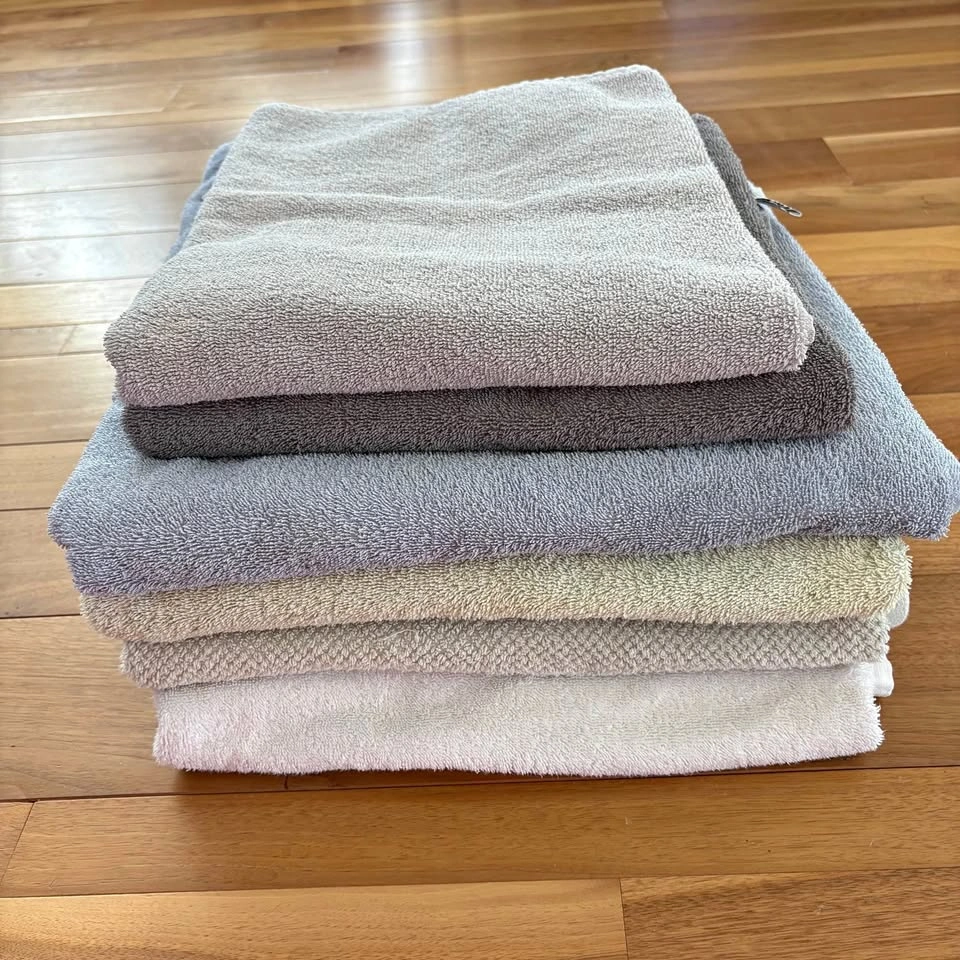 Assorted Bath Towels Bundle - 6 Towels