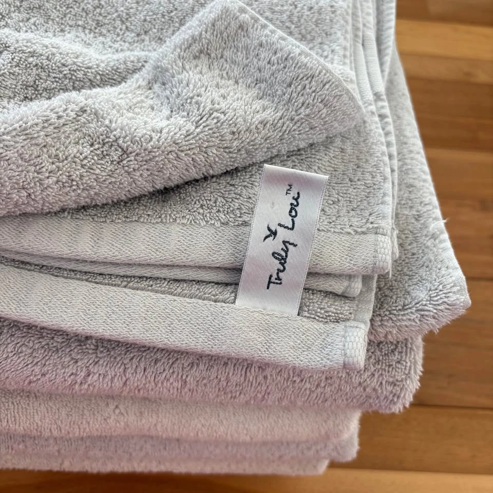 Set Of Six Gray Truly Lou Bath Towels - photo 2