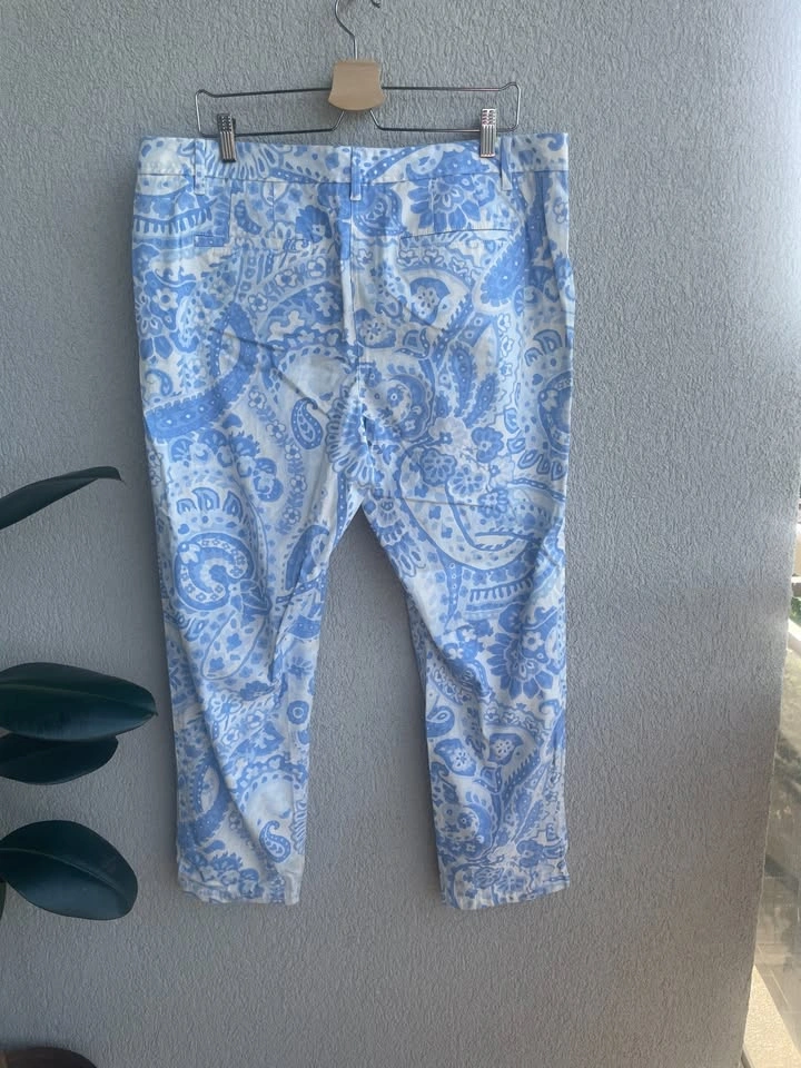 Size 14 Talbots Relaxed Chino Paisley Print Pants - photo 3